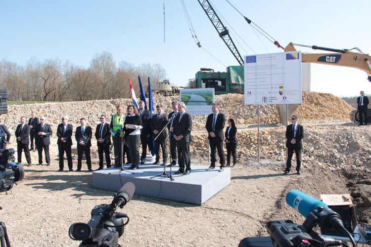 Kamen temeljac za most u Svilaju, spoj između EU i BiH