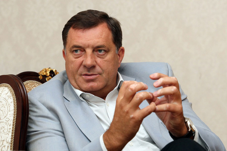 Dodik najavio gradnju desetak fabrika uprkos protivljenju MMF-a
