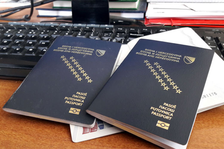 Potpisan ugovor sa "Milbauerom" o nabavci pasoških knjižica