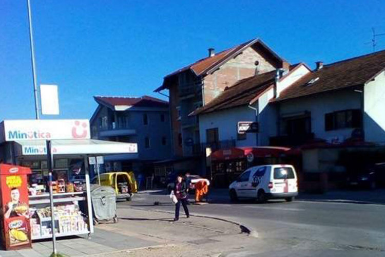 Obnovljeni "ležeći policajci" na Laušu