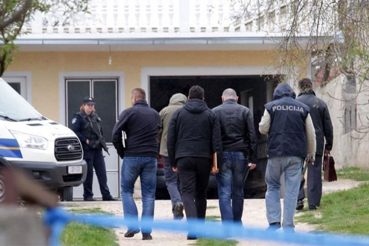 Pripadnik specijalne policije i njegova supruga pronađeni mrtvi, sin uhapšen 