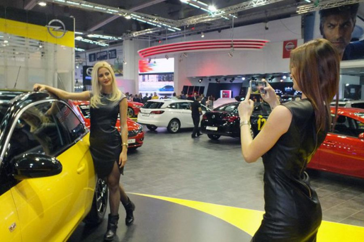 Ljepša strana sajma automobila u Beogradu
