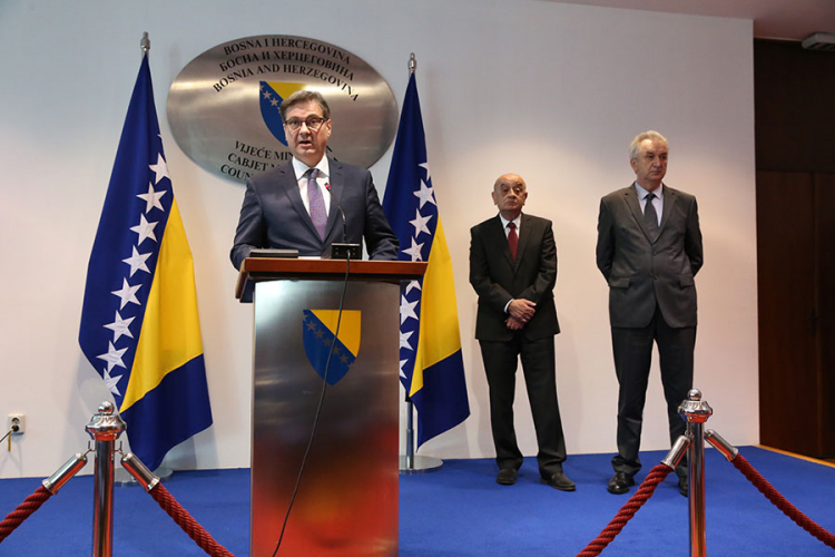 Zvizdić: Usvojen set zakona o akcizama