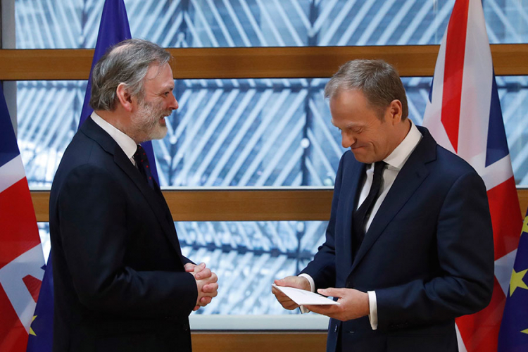 Britanski ambasador u EU predao Tusku pismo o Brexitu
