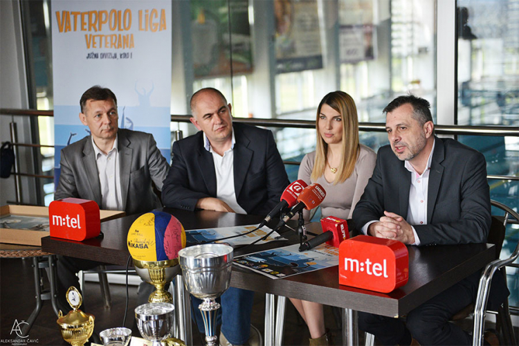 Radojičić: Grad podržava Regionalnu vaterpolo ligu za veterane