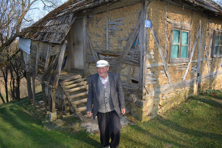 Djeda Rasima iz šeperuše žele preseliti u novu kuću