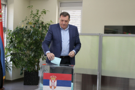 Dodik glasao u Banjaluci: Najbolji način da Srbija pokaže demokratsko ...