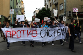 Hiljade ljudi na ulicama Srbije zbog nezadovoljstva izbornim rezultatima