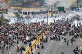 Protesti u Venecueli: Gađali Madura, ubijen dječak