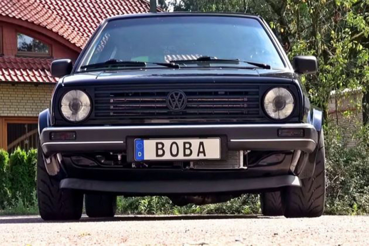 Nabudženi Golf 2 obrisao pod Chironom