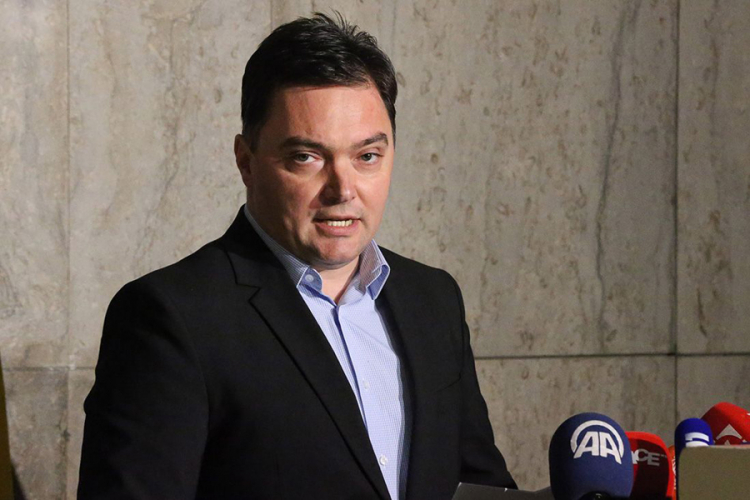 Košarac: Napad na mene i moju porodicu