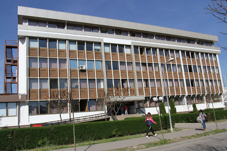 Dug Fonda 40,5 miliona, a Fondu 279,7 miliona