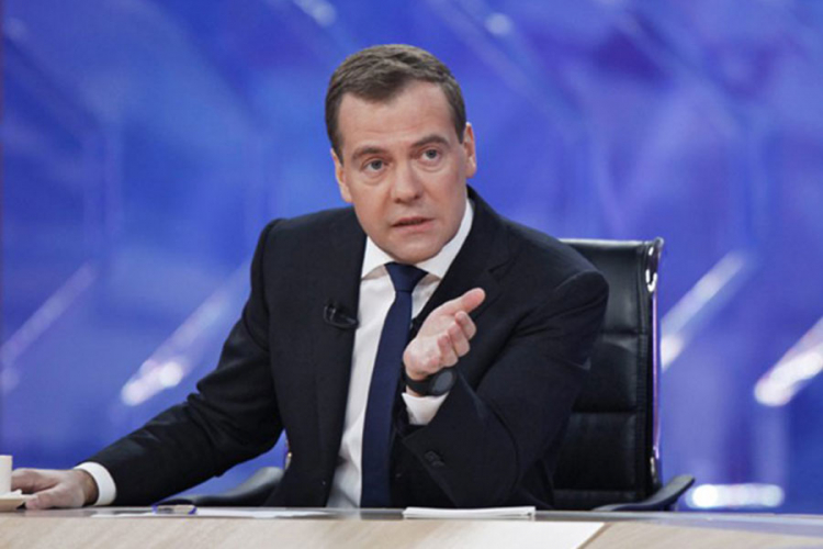 Medvedev: Napad SAD - na ivici sukoba sa Rusijom