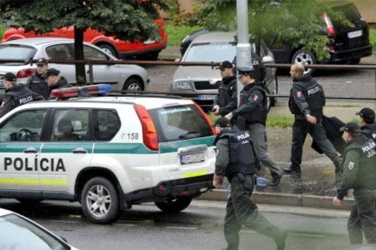 Zbog prijetnje bombom evakuisano više od 60 sudova u Slovačkoj