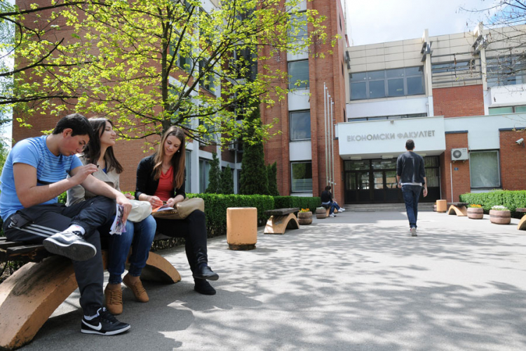 Neće biti zatvaranja studijskih programa na Univerzitetu u Banjaluci 