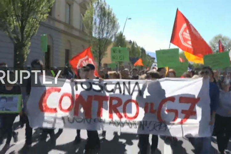 Haos u Italiji: Sukobi policije i demonstranata