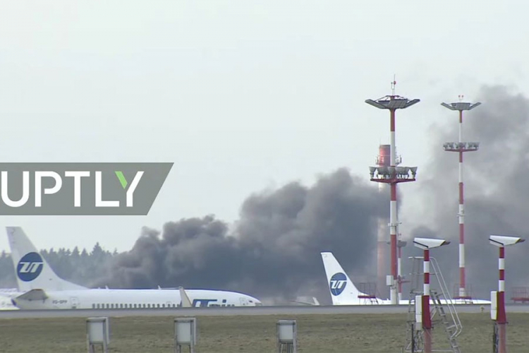Požar na ruskom aerodromu na koji je sletio Tilerson