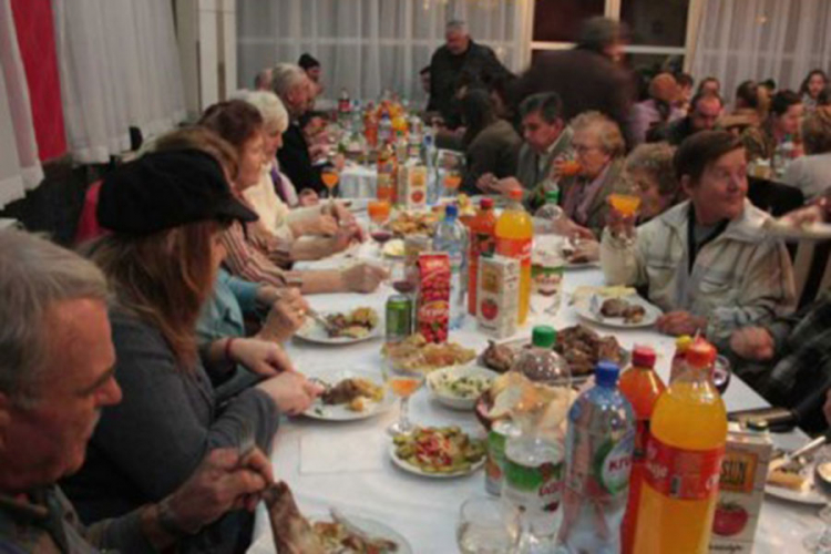 Ru­čak za ko­ri­sni­ke ja­vne ku­hi­nje