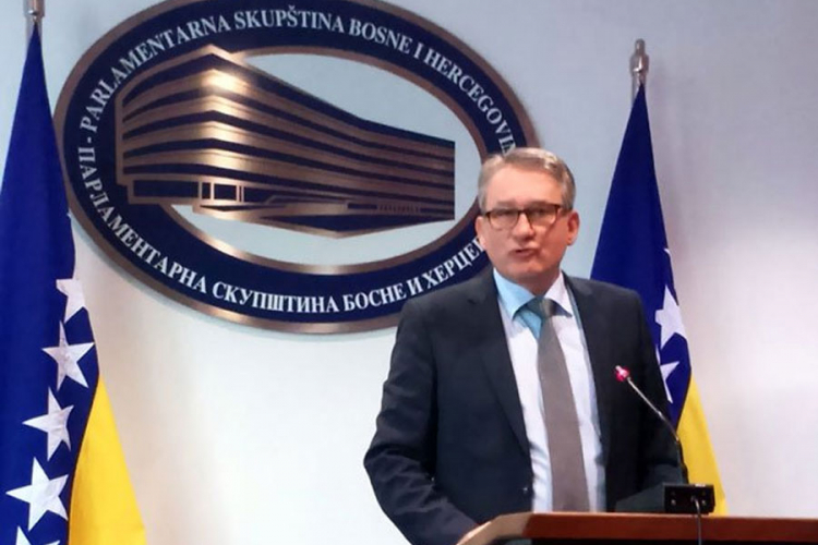 Bosić: NS RS trebalo da konsultuje stručnjake