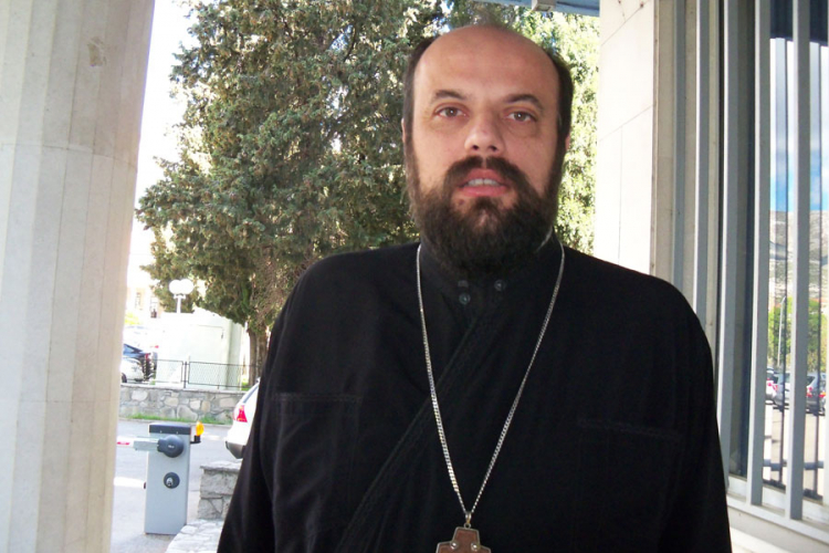 Otac Radivoje Krulj: Radujmo se životu i jedni drugima