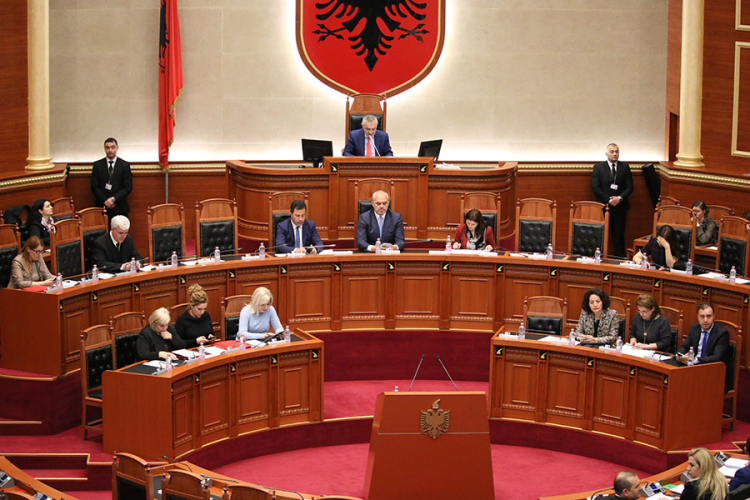 Prvi krug izbora za predsjednika Albanije bez kandidata