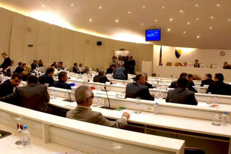 Pandurević: Apelacija Ustavnom sudu ukoliko Zakon o akcizama bude usvojen