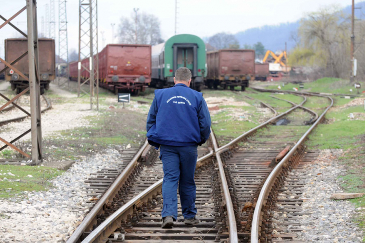 Mijenjaju zakone zbog željezničara