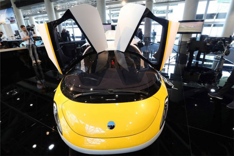 Predstavljen leteći automobil, fabrika već prima narudžbe