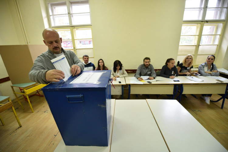 Izmjene Izbornog zakona: Na stolu više verzija koje se "peglaju"

