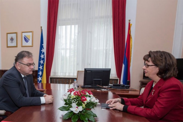 Ivanić i Kormakova o političkoj situaciji i evropskom putu

