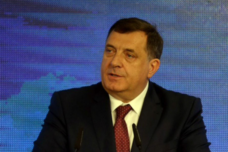 Dodik objasnio zašto se nije rukovao sa Morin Kormak