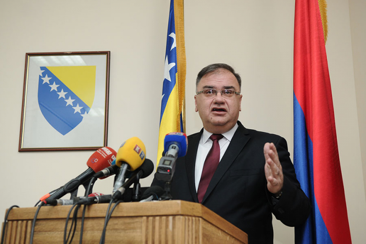 Ivanić: Ako mi budemo kao narod pametni, pustićemo druge da se 'udaraju'