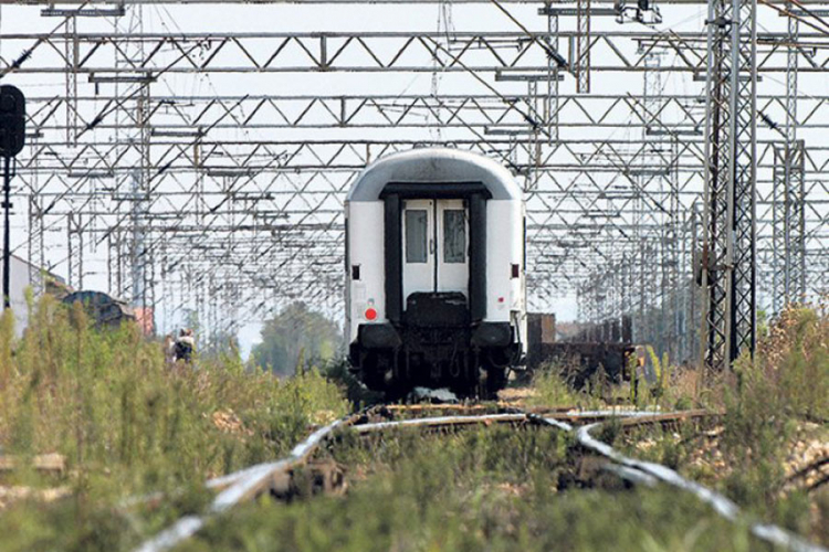 Leš žene pronađen u napuštenom vagonu