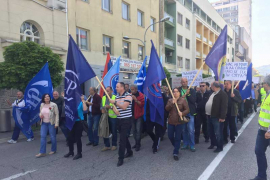 Počela mirna protestna šetnja radnika