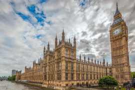 Raspušten britanski Parlament