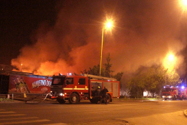 Izgorjela buvlja pijaca u Tuzli