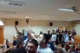 Studenti pjesmom 'Oj Kosovo, Kosovo' prekinuli tribinu 'Žena u crnom'