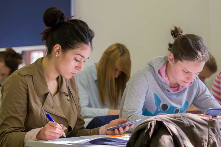 Raspisan konkurs za dodjelu 60 studentskih stipendija