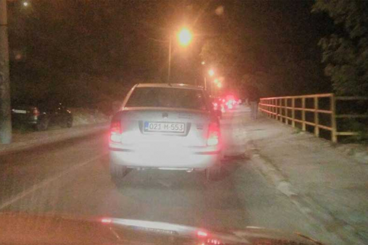 Kilometarska kolona na ulazu u Banjaluku