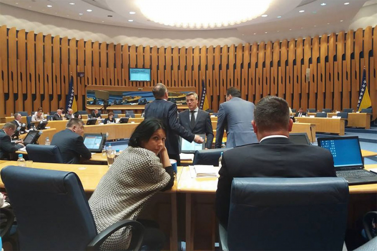 Bošnjaci protiv Izbornog zakona