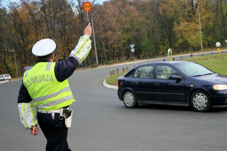 Vozači iz istočne Hercegovine za kazne duguju skoro 900.000 KM