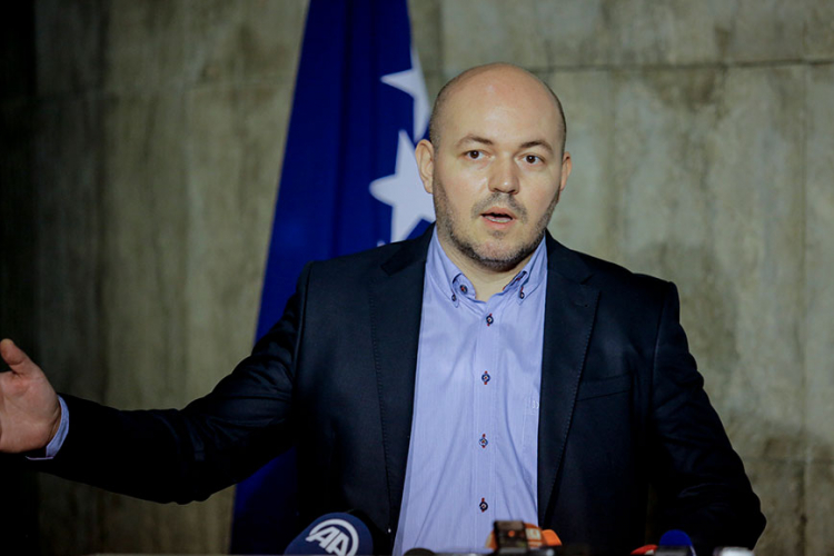 Bećirović: Komšić pogrešno vodi politiku