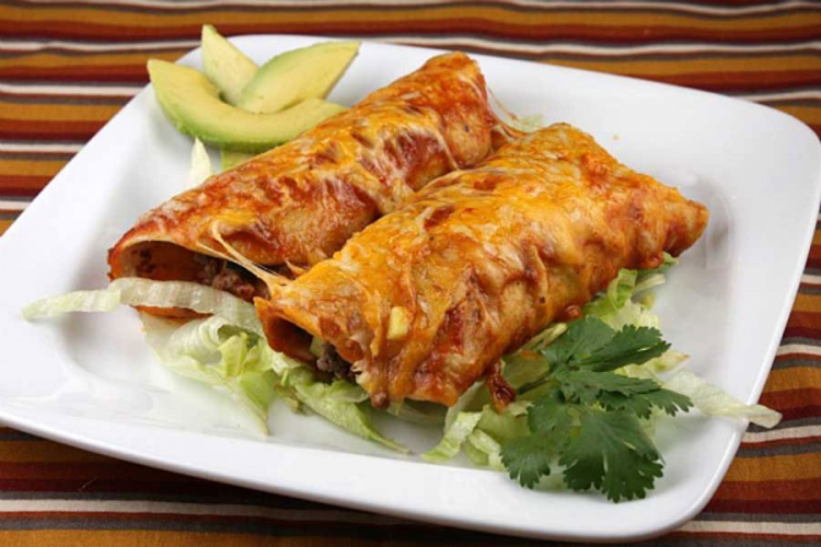 Zapečene tortilje sa junetinom i sirom