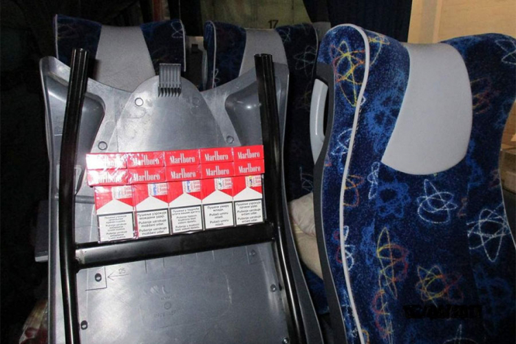 Vozači autobusa iz BiH "švercaju" jer ne mogu preživjeti od plate