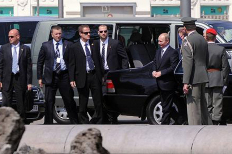 O Putinovoj sigurnosti brine 10.000 ljudi