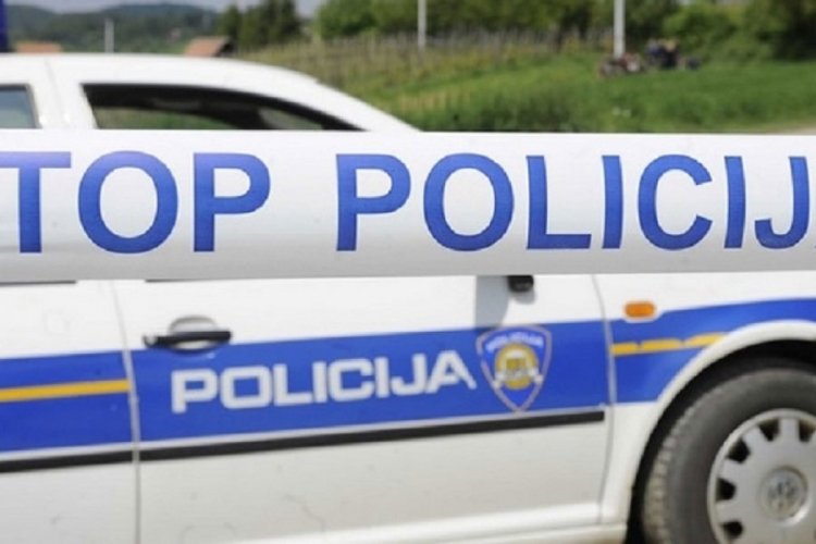 Pet osoba poginulo, dvije teško povrijeđene u stravičnoj nesreći u Bjelovaru