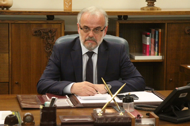 Džaferi uputio poslanicima zahtjev o lokalnim izborima