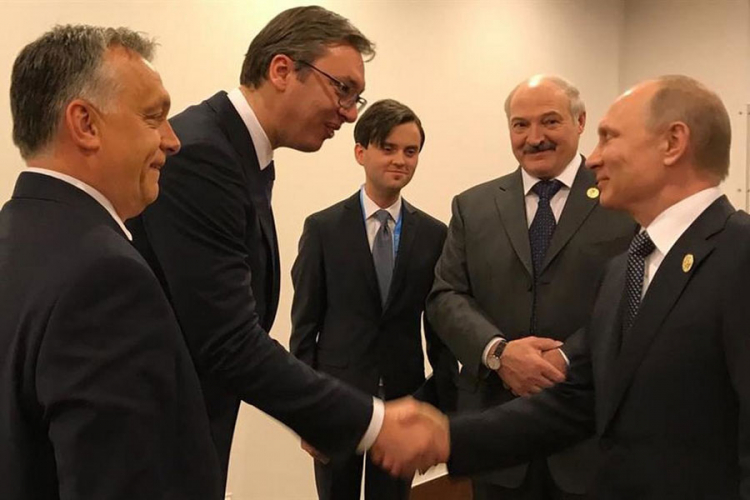 Vučić sa Putinom u Pekingu razgovarao o prijetnjama Albanaca
