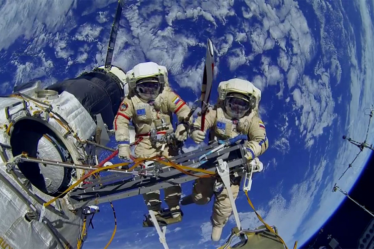 Astronauti moraju u vanrednu šetnju svemirom
