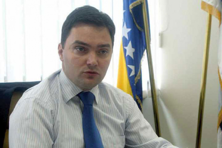 Košarac: U institucijama BiH se ne zna ko pije, a ko plaća
